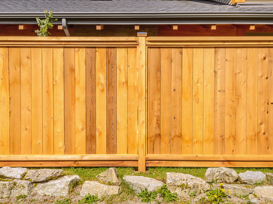 Blackfoot ID cap and trim style wood fence