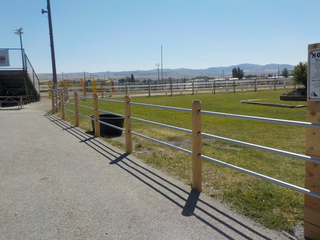 town & country fence